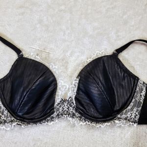 New Victoria's Secret Very Sexy Leather and Lace Plunge Demi Bra 32DD